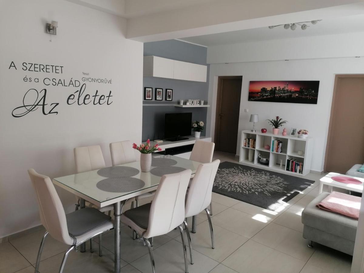 Apartamento Angéla Ház Balatonberény Exterior foto