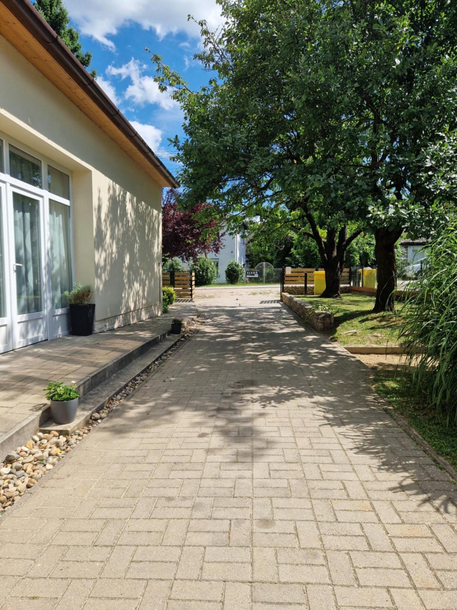 Apartamento Angéla Ház Balatonberény Exterior foto
